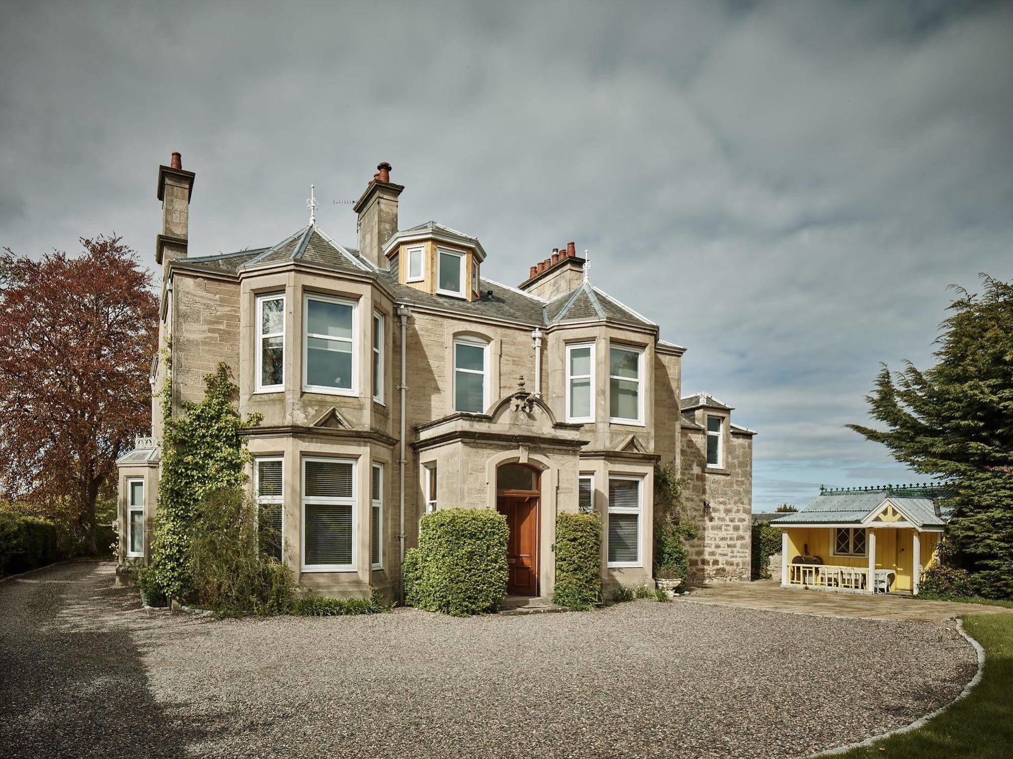 Tali Ayer Bed & Breakfast Nairn Exterior photo