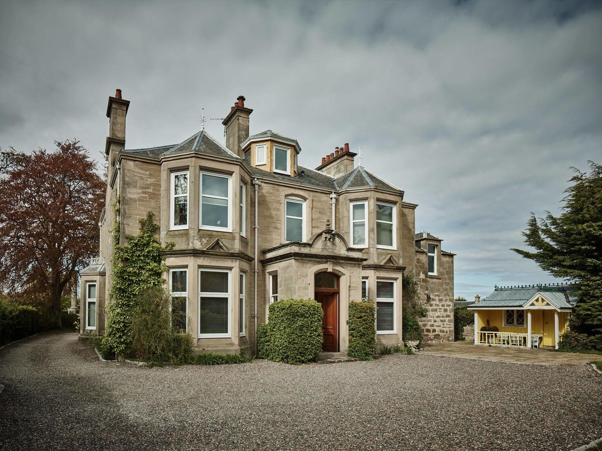 Tali Ayer Bed & Breakfast Nairn Exterior photo